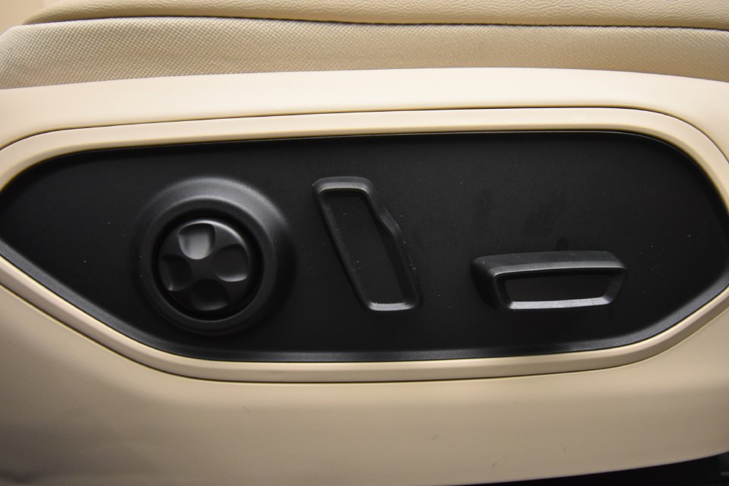 New 2027 Jeep Grand Cherokee Limited AWD/4WD image 21