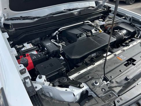 Used 2024 Chevrolet Colorado ZR2 w/ ZR2 Convenience Package III image 50