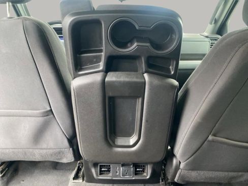 Used 2025 Chevrolet Silverado 1500 LT image 31