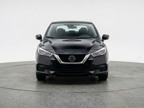 Used 2025 Nissan Versa SV FWD image 2