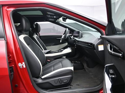 Used 2024 Kia EV6 GT-Line image 31