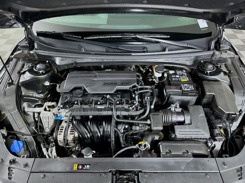 Used 2025 Kia K4 LXS image 32