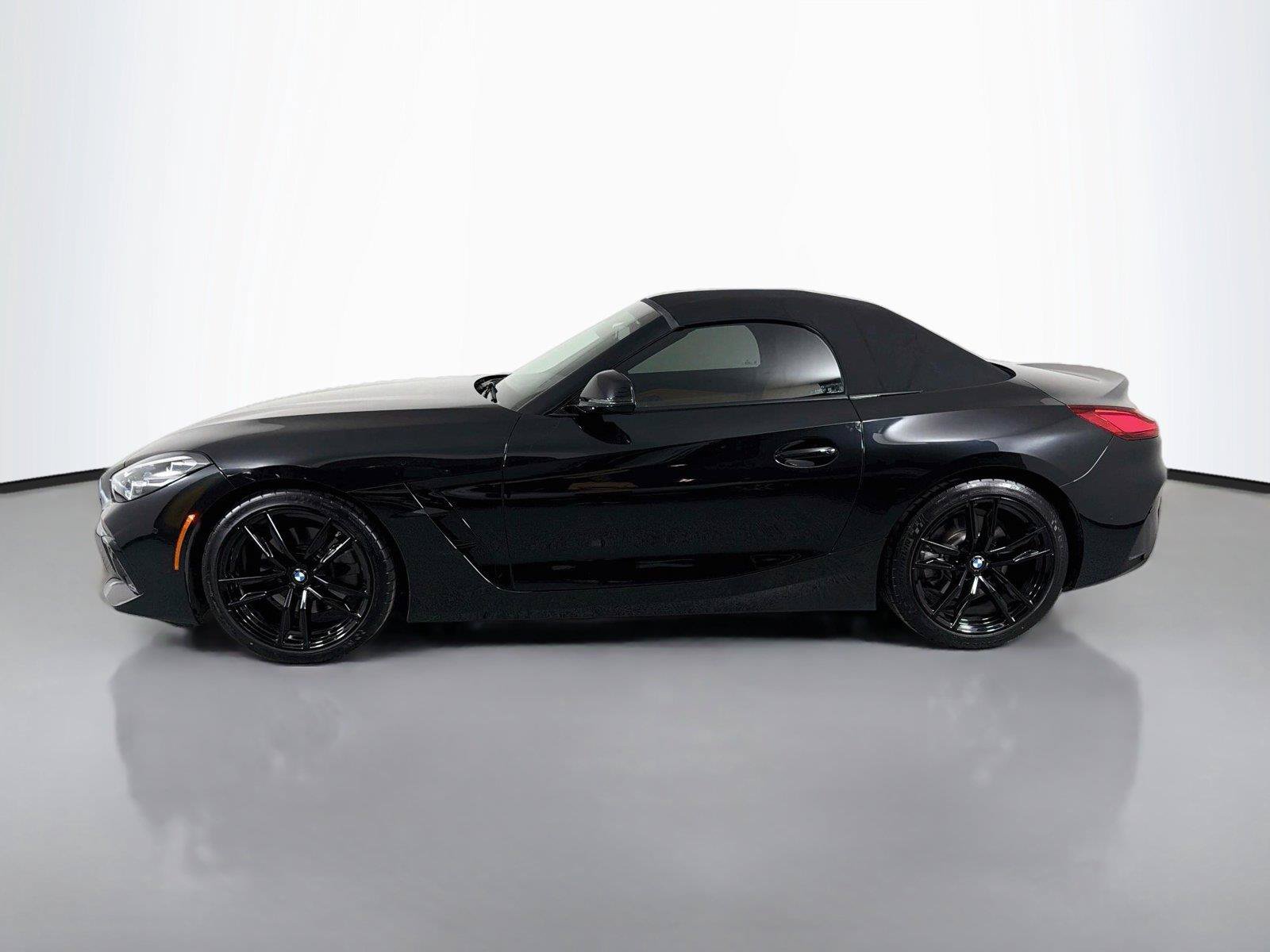 Used 2025 BMW Z4 sDrive30i w/ Premium Package RWD image 8