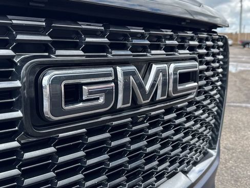 Used 2024 GMC Yukon Denali Ultimate AWD/4WD image 54