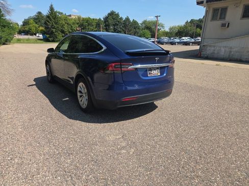 Used 2019 Tesla Model X AWD/4WD image 11