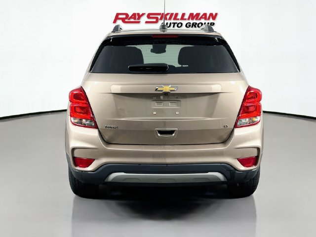 Used 2018 Chevrolet Trax LT w/ LT Convenience Package FWD image 6