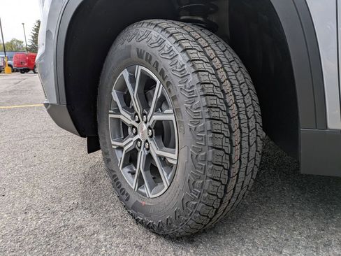 New 2026 GMC Acadia AT4 AWD/4WD image 39