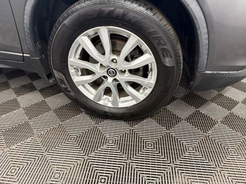Used 2018 Nissan Rogue SV AWD/4WD image 43
