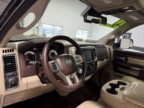 Used 2014 RAM 1500 Laramie w/ Convenience Group AWD/4WD image 15