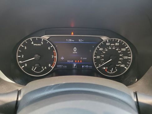 Used 2024 Nissan Altima 2.5 SV AWD/4WD image 18