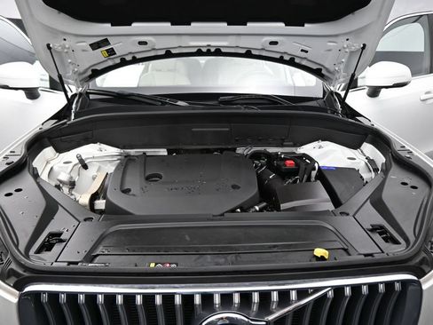Used 2024 Volvo XC90 B6 Ultimate AWD/4WD image 33