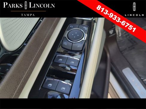Certified 2023 Lincoln Aviator Black Label image 17
