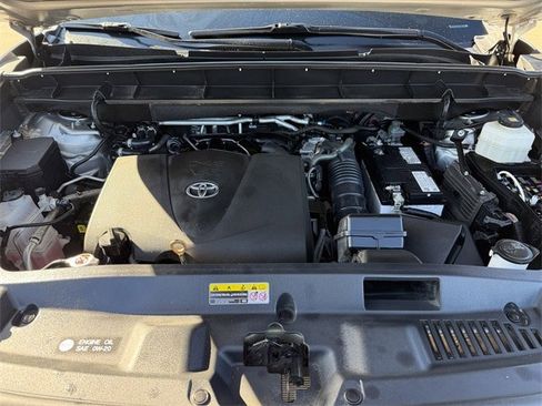 Certified 2022 Toyota Highlander Limited image 36