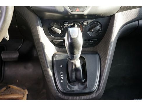 Used 2017 Ford Transit Connect XL image 21