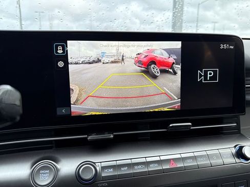 Used 2024 Hyundai Kona SEL image 25