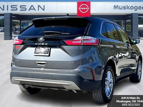 Used 2024 Ford Edge SEL image 5