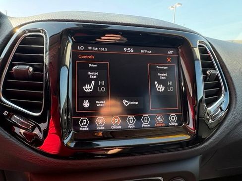 Used 2019 Jeep Compass Limited FWD image 18