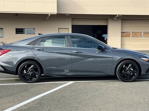 New 2026 Hyundai Elantra SEL Sport image 5