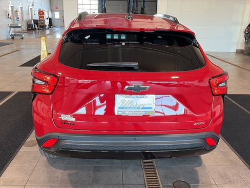 New 2026 Chevrolet Trax RS w/ Driver Confidence Package FWD image 4