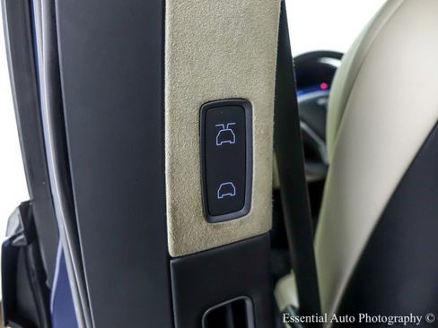 Used 2018 Tesla Model X 100D image 37