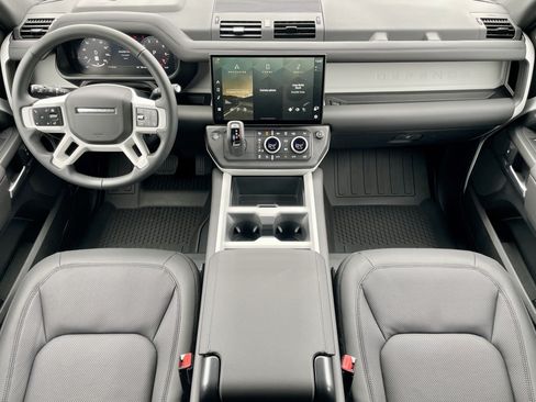 New 2026 Land Rover Defender 110 X-Dynamic SE AWD/4WD image 16