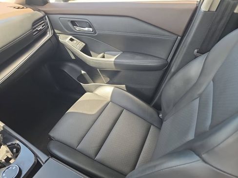 Certified 2023 Nissan Rogue SV w/ SV Premium B Package AWD/4WD image 16