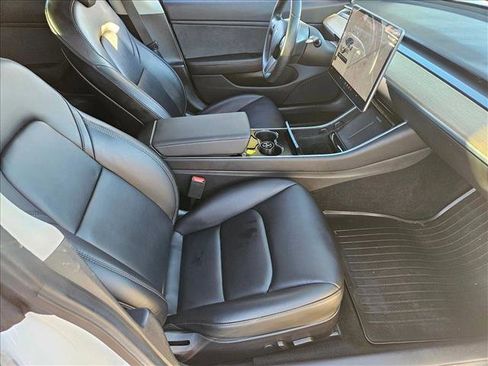 Used 2019 Tesla Model 3 Standard Range Plus image 19