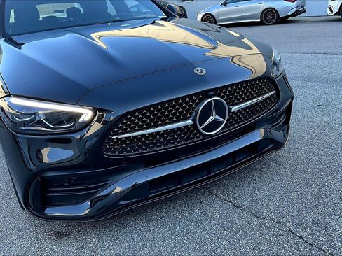 Used 2025 Mercedes-Benz C 300 4MATIC Sedan image 28