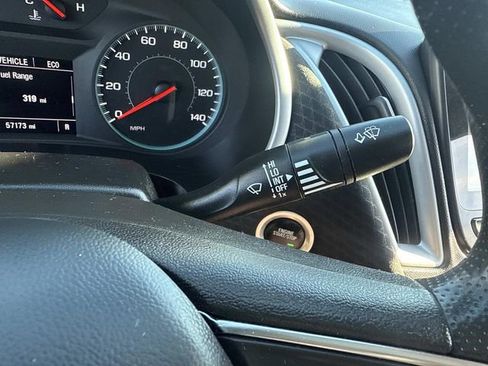 Used 2023 Chevrolet Malibu LT image 32