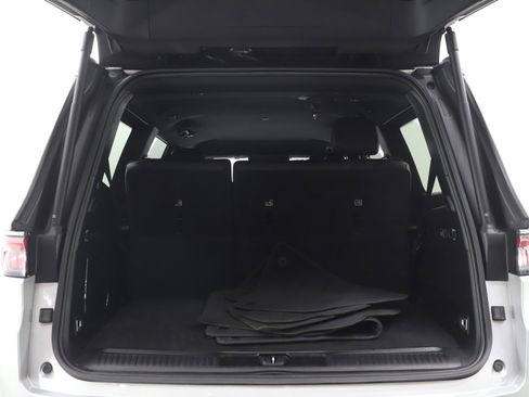 Used 2024 Jeep Wagoneer Series II w/ Flexible Seating Group image 18