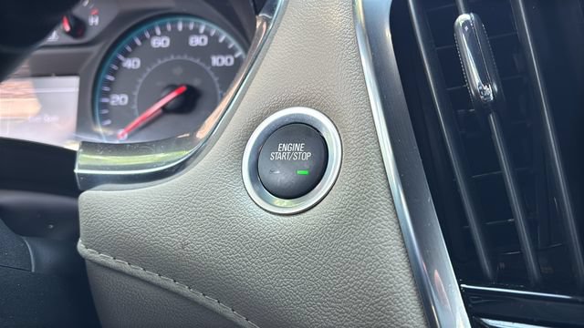 Used 2023 Chevrolet Traverse LS w/ Safety Package FWD image 28
