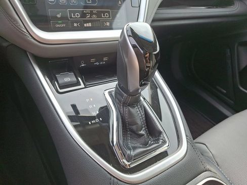 Used 2020 Subaru Outback Limited AWD/4WD image 15