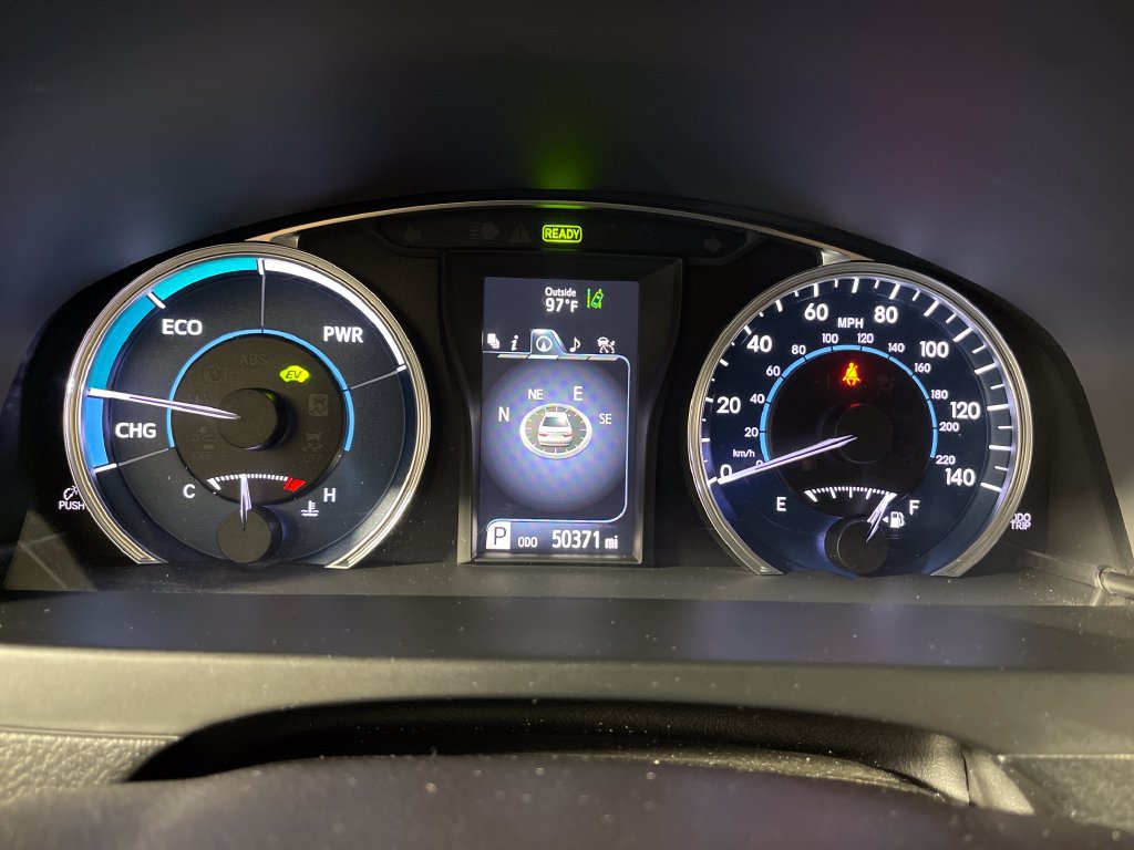 Used 2016 Toyota Camry XLE w/ Moonroof Package FWD image 18