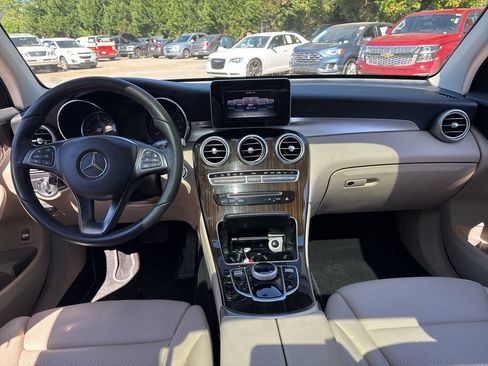 Used 2017 Mercedes-Benz GLC 300 image 11