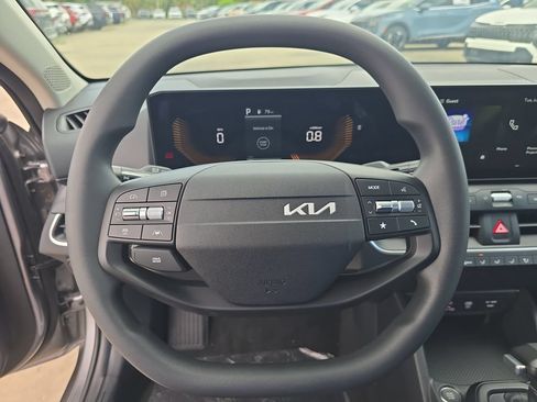 New 2026 Kia K4 FWD image 28