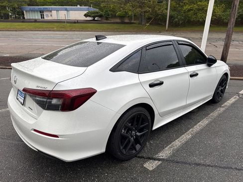 Used 2025 Honda Civic Sport image 6