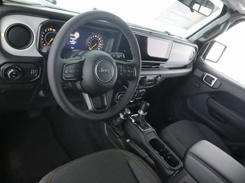 New 2026 Jeep Gladiator Sport AWD/4WD image 17