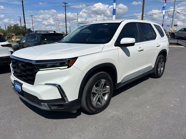 Used 2025 Honda Pilot EX-L image 3