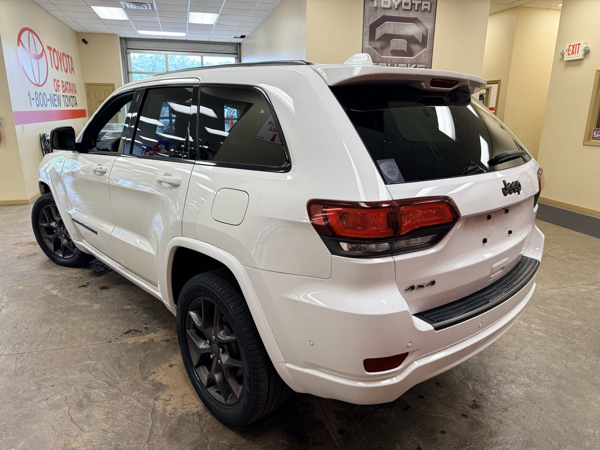 Used 2021 Jeep Grand Cherokee Limited w/ Quick Order Package 28K 80th AWD/4WD image 13