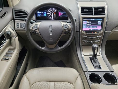 Used 2014 Lincoln MKX AWD w/ Equipment Group 102A image 22