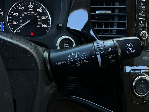 Used 2016 Mitsubishi Outlander SEL image 35