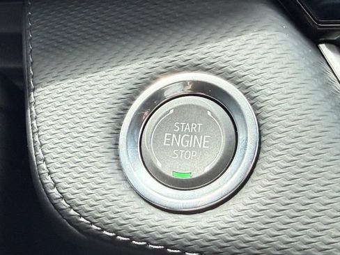 New 2026 Chevrolet Equinox LT w/ Convenience Package II FWD image 10