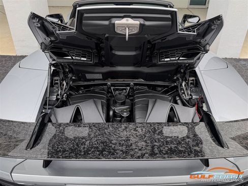 Used 2019 Lamborghini Huracan Performante AWD/4WD image 38