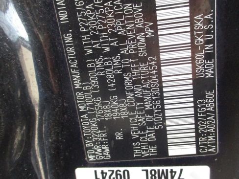 Used 2013 Toyota Sequoia SR5 image 21