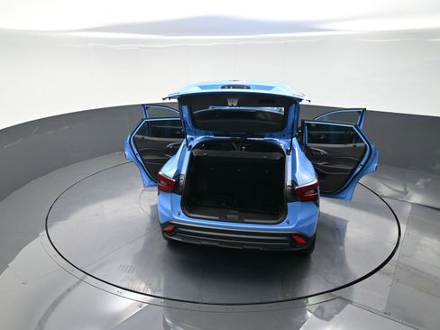 Used 2024 Chevrolet Trax RS w/ Driver Confidence Package image 13