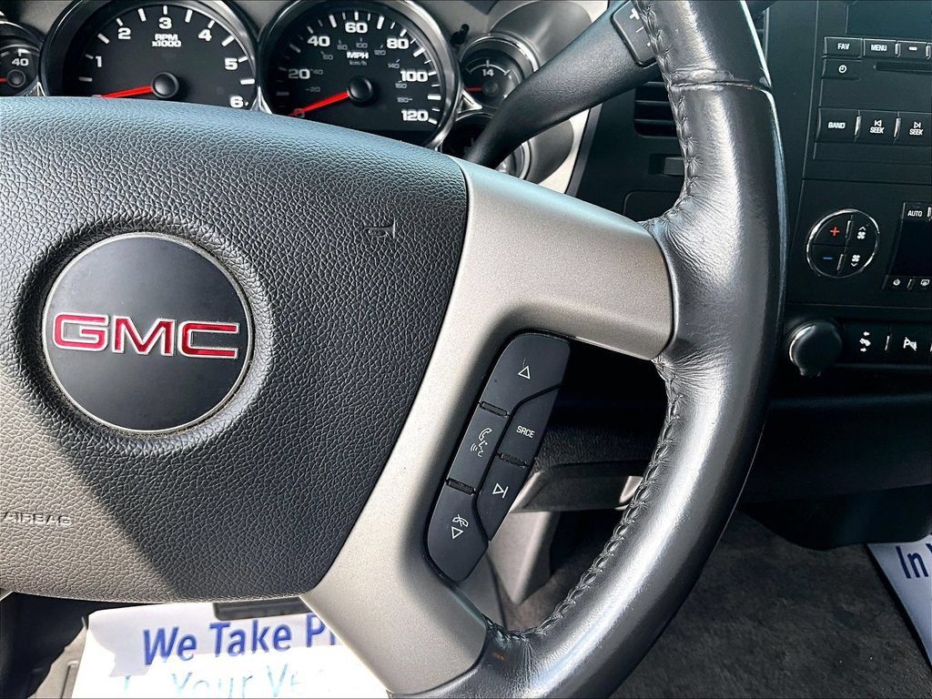 Used 2014 GMC Sierra 2500 SLE w/ SLE Preferred Package AWD/4WD image 19