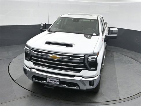 Used 2024 Chevrolet Silverado 2500 LTZ w/ LTZ Convenience Package image 37