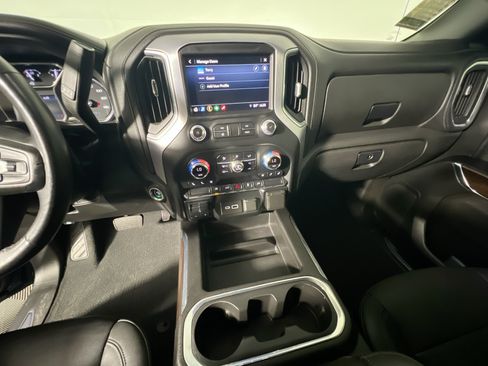 Used 2021 GMC Sierra 1500 SLT w/ SLT Premium Package RWD image 24
