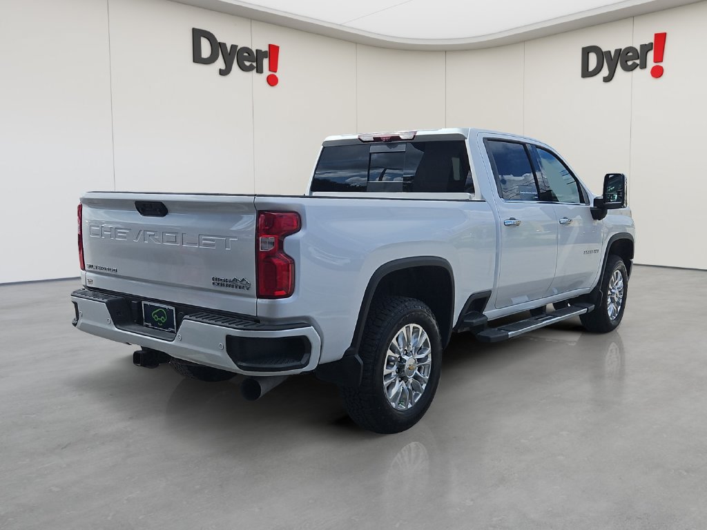 Used 2023 Chevrolet Silverado 2500 High Country w/ Technology Package AWD/4WD image 5