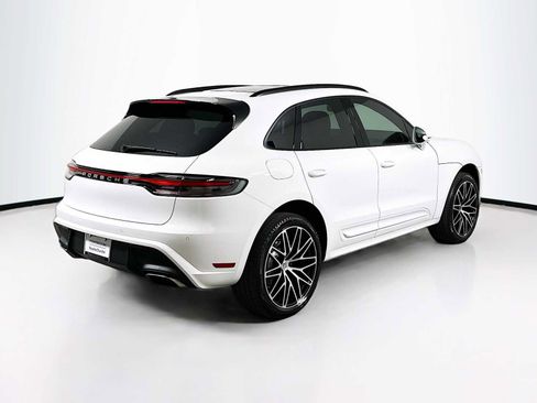 New 2026 Porsche Macan AWD/4WD image 9
